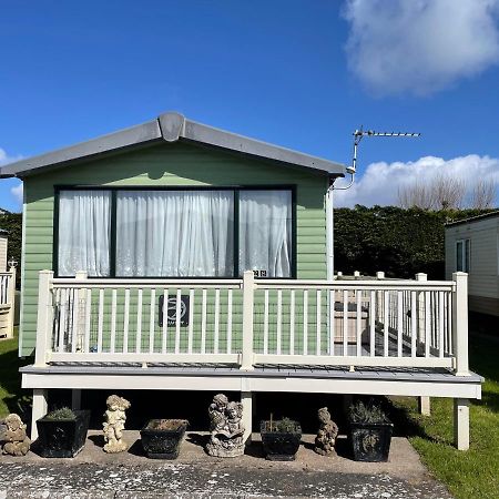6 Berth Pet Friendly Caravan On Sandy Glade Berrow Exterior photo